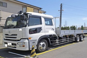 5 Reasons to Begin a Career as a Truck Driver