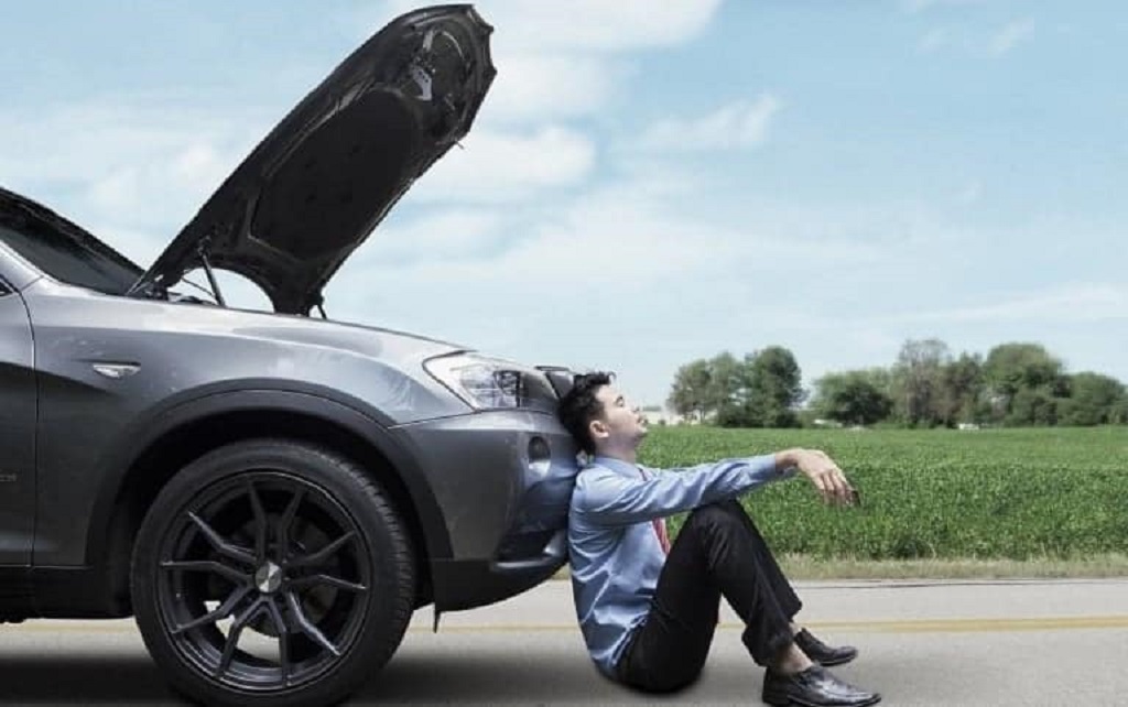 What To Do if Your Car Breaks Down on the Highway