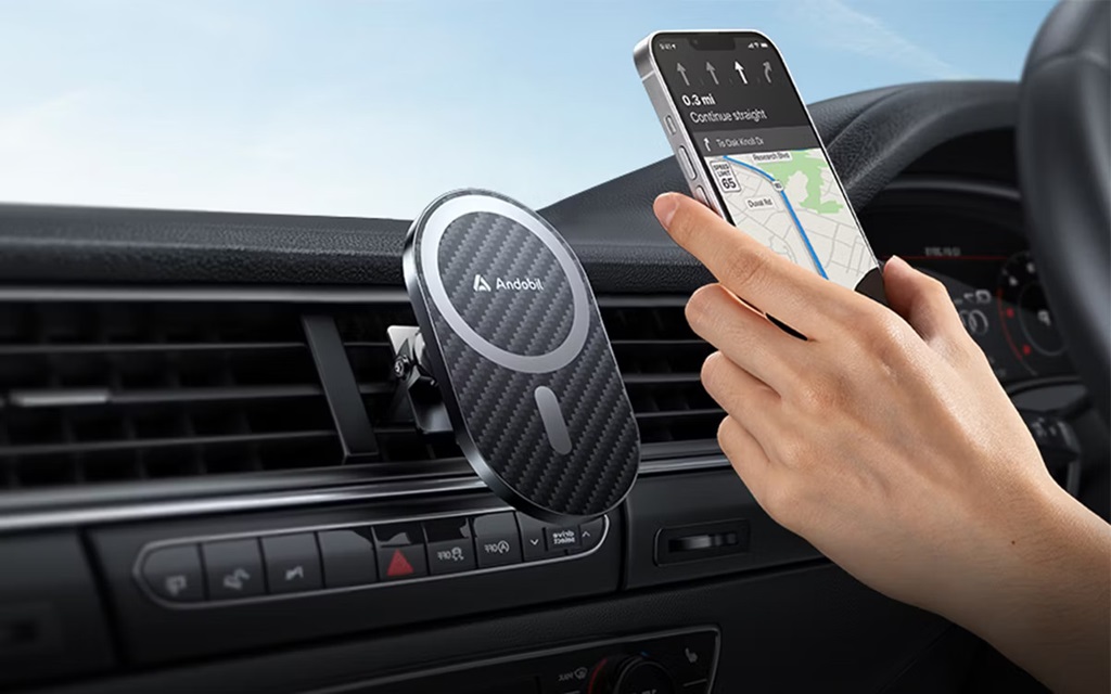 How do I choose a car phone holder?