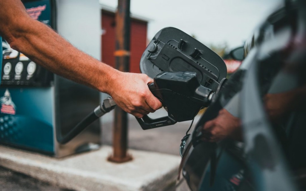 How do I choose the right fuel for my car?