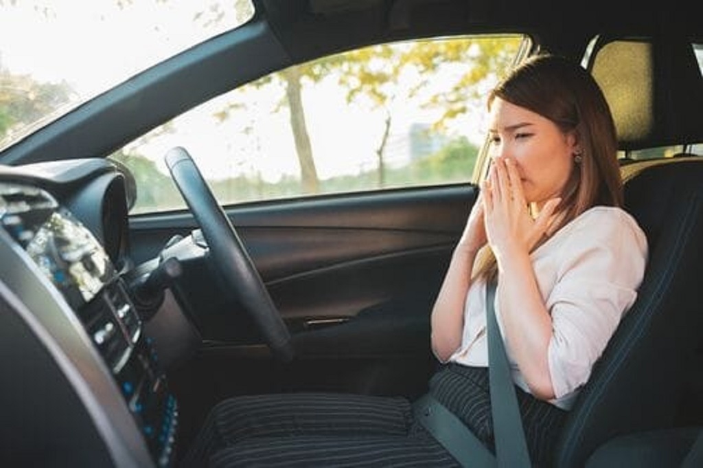 That Rotten Egg Smell: Why Does My Car Stink When I Floor It?